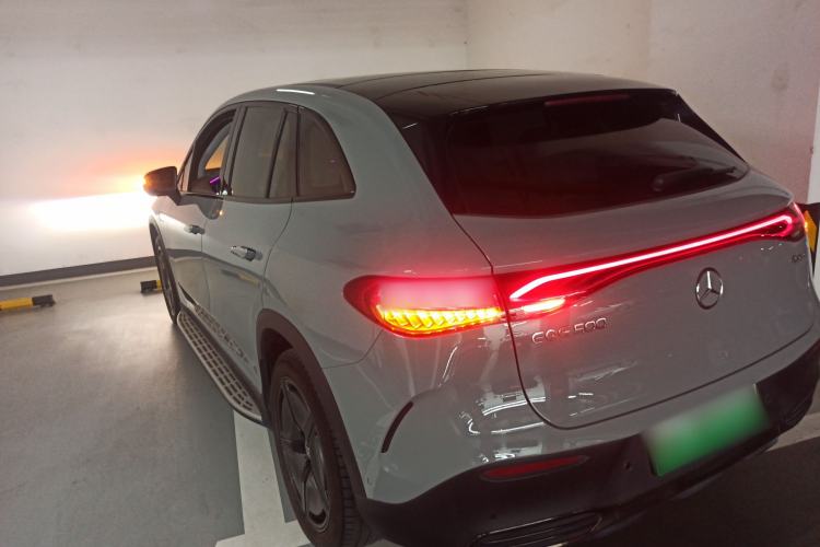 Used Mercedes-Benz EQE SUV 2024 500 4MATIC Flagship Edition Rear Left 45 Deg