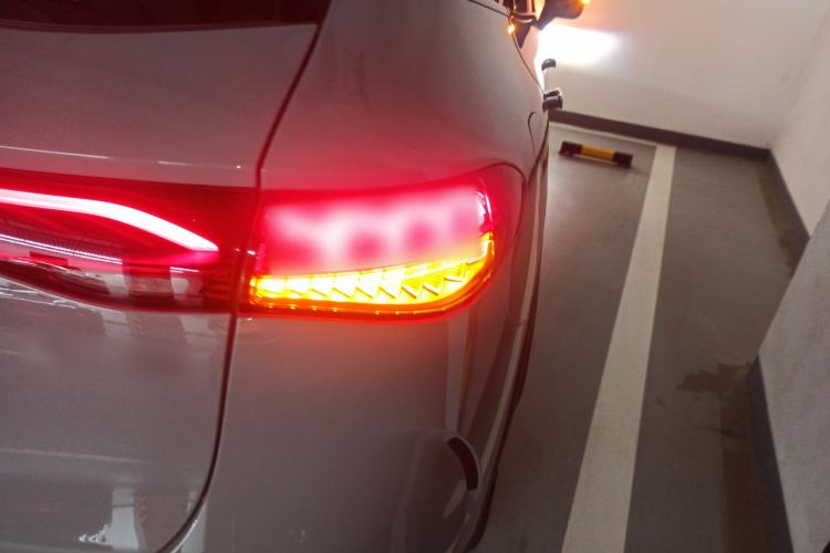 Used Mercedes-Benz EQE SUV 2024 500 4MATIC Flagship Edition Right Rear Taillight
