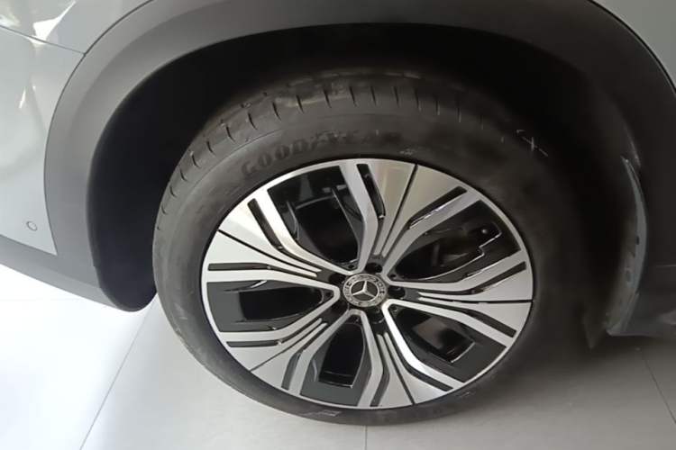 Used Mercedes-Benz EQE SUV 2024 350 4MATIC Luxury Edition Right Rear Wheel Hub