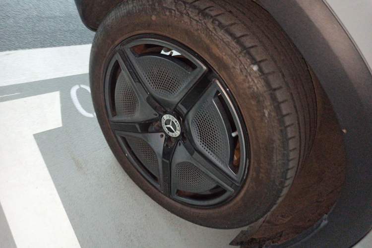 Used Mercedes-Benz EQE SUV 2024 500 4MATIC Flagship Edition Right Rear Wheel Hub