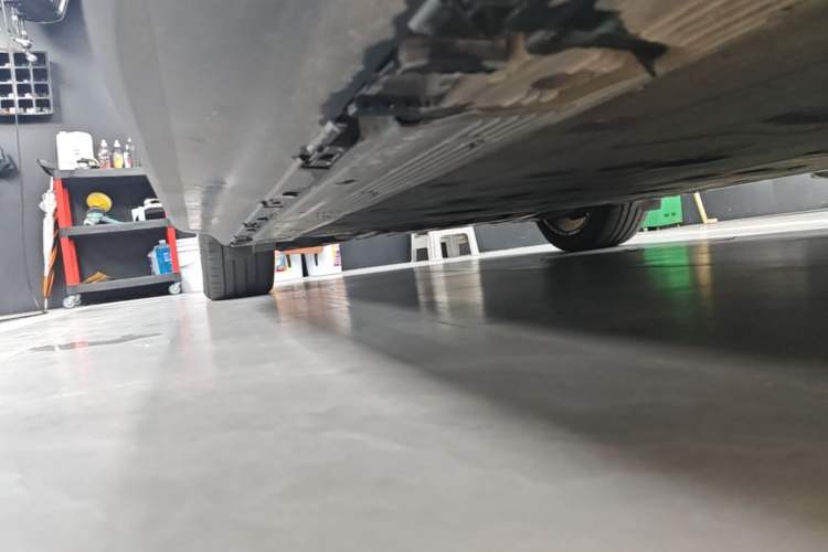 Used Mercedes-Benz EQE SUV 2024 500 4MATIC Pioneer Edition Right Side Sill