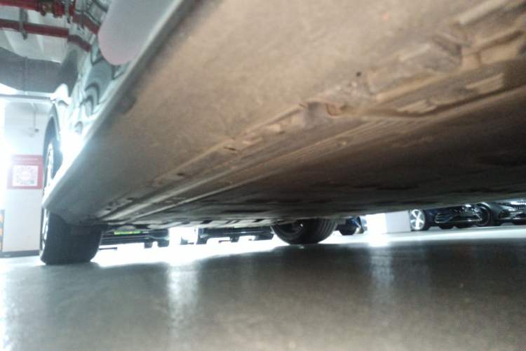 Used Mercedes-Benz EQE SUV 2024 500 4MATIC Flagship Edition Right Side Sill