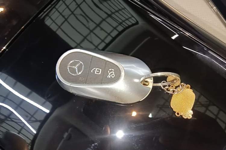 Used Mercedes-Benz EQE SUV 2024 350 4MATIC Luxury Edition Vehicle Key