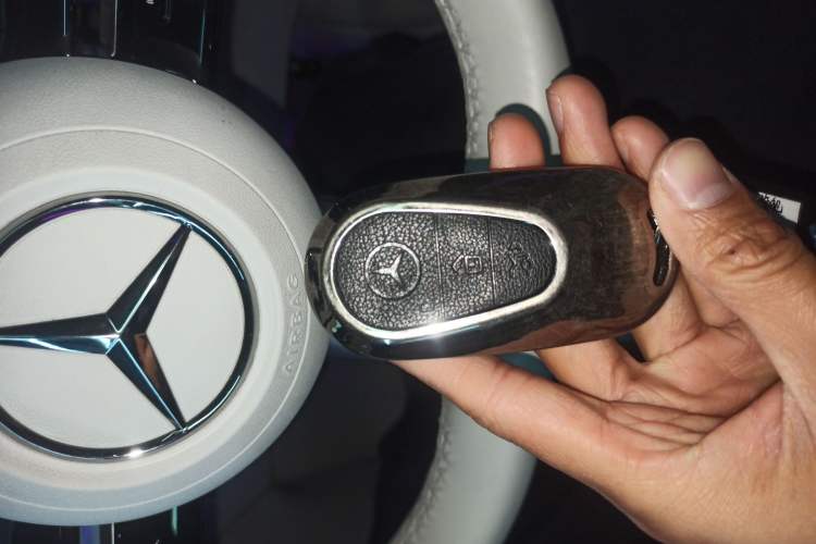 Used Mercedes-Benz EQE SUV 2024 500 4MATIC Flagship Edition Vehicle Key