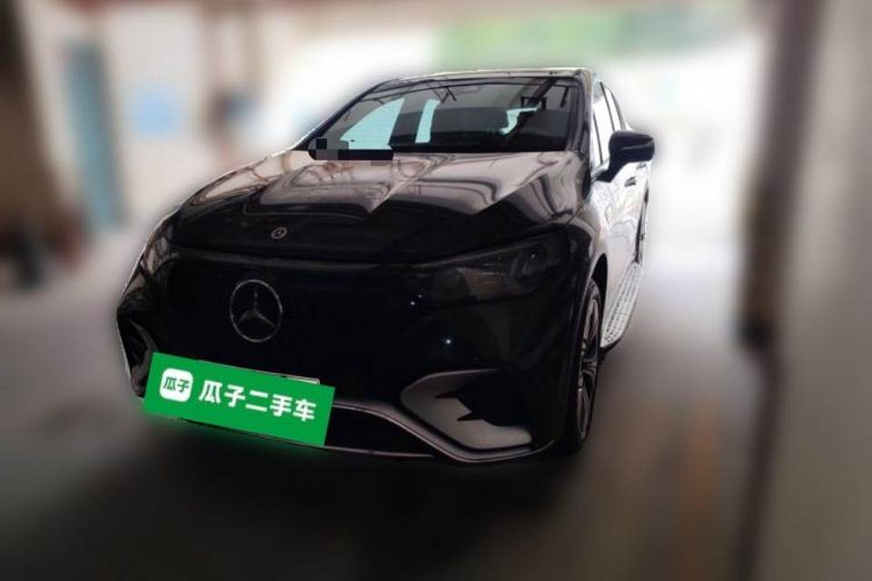 Mercedes-Benz EQE SUV 2024