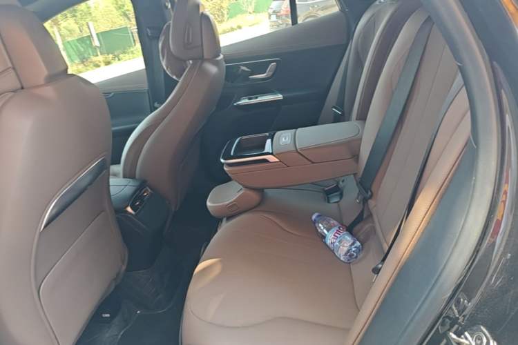 Used Mercedes-Benz EQE SUV 2024 500 4MATIC Pioneer Edition Left Rear Seat
