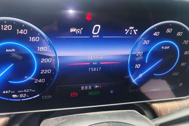 Used Mercedes-Benz EQE SUV 2024 500 4MATIC Pioneer Edition Odometer Close Up