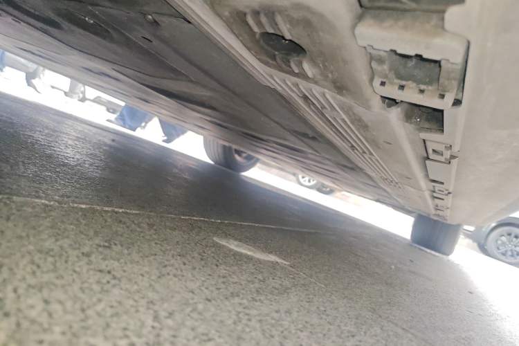 Used Mercedes-Benz EQE SUV 2024 350 4MATIC Luxury Edition Chassis Rear Right
