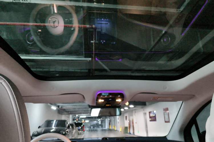 Used Mercedes-Benz EQE SUV 2024 500 4MATIC Luxury Edition Headliner