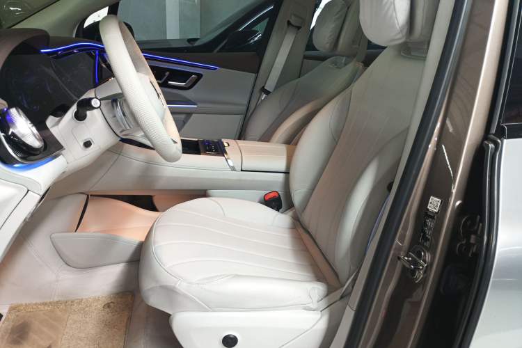 Used Mercedes-Benz EQE SUV 2024 500 4MATIC Flagship Edition Left Front Seat