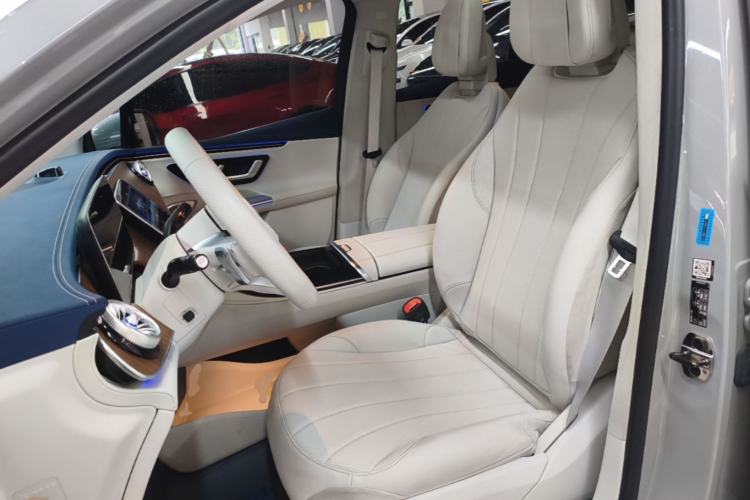 Used Mercedes-Benz EQE SUV 2024 350 4MATIC Luxury Edition Left Front Seat