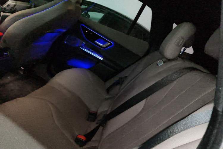 Used Mercedes-Benz EQE SUV 2024 350 4MATIC Luxury Edition Left Rear Seat