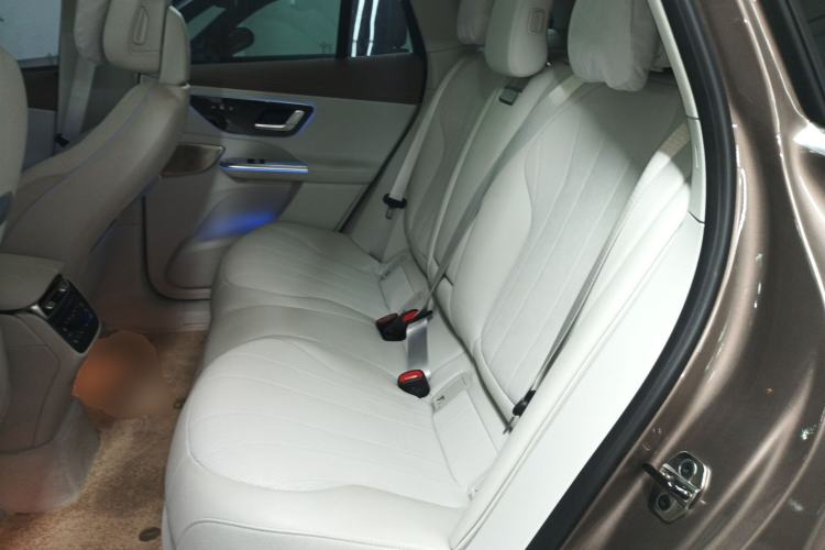 Used Mercedes-Benz EQE SUV 2024 500 4MATIC Flagship Edition Left Rear Seat