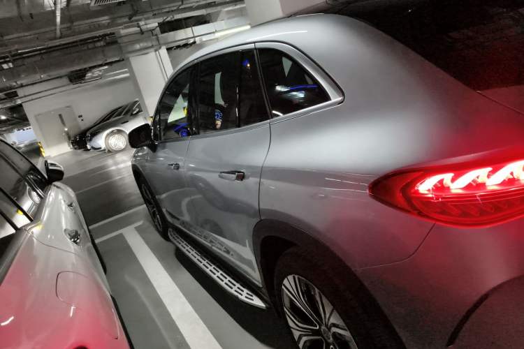 Used Mercedes-Benz EQE SUV 2024 350 4MATIC Luxury Edition Left Side