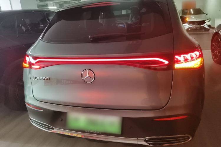 Used Mercedes-Benz EQE SUV 2024 500 4MATIC Luxury Edition Rear