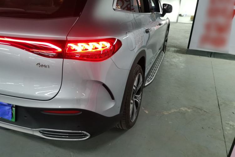 Used Mercedes-Benz EQE SUV 2024 500 4MATIC Luxury Edition Right Rear Taillight