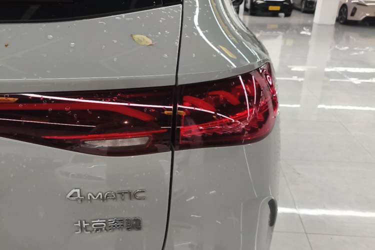 Used Mercedes-Benz EQE SUV 2024 350 4MATIC Luxury Edition Right Rear Taillight