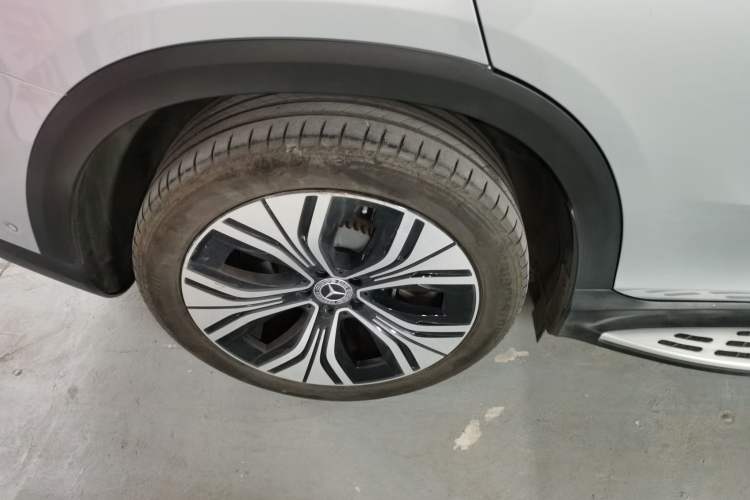 Used Mercedes-Benz EQE SUV 2024 500 4MATIC Luxury Edition Right Rear Wheel Hub