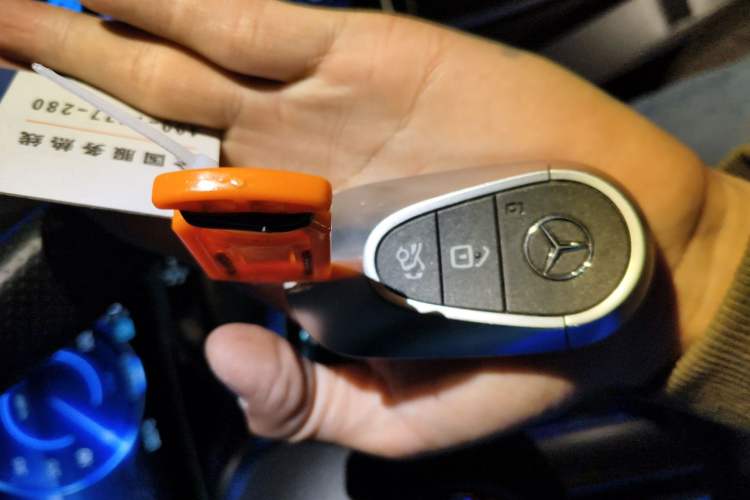 Used Mercedes-Benz EQE SUV 2024 350 4MATIC Luxury Edition Vehicle Key