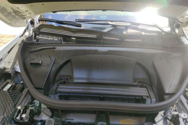 Used Mercedes-Benz EQE SUV 2024 350 4MATIC Luxury Edition Engine Bay