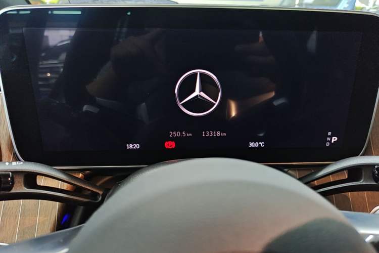 Used Mercedes-Benz EQE SUV 2024 500 4MATIC Luxury Edition Instrument Cluster