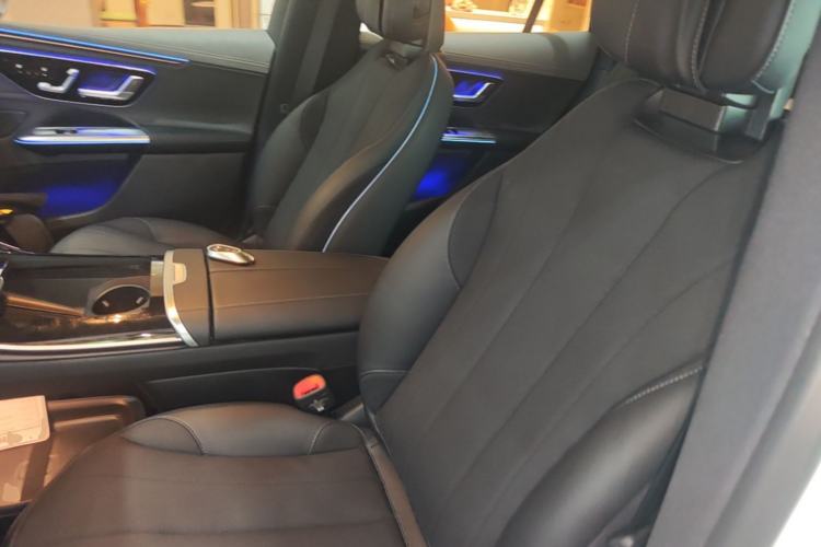 Used Mercedes-Benz EQE SUV 2024 500 4MATIC Luxury Edition Left Front Seat