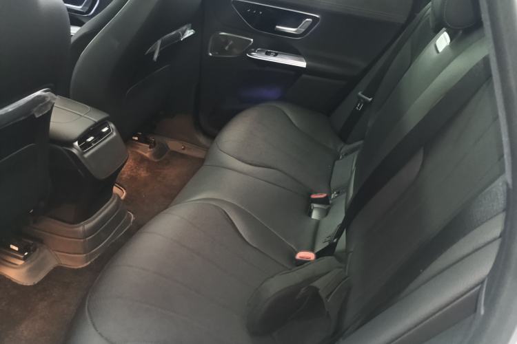 Used Mercedes-Benz EQE SUV 2024 350 4MATIC Pioneer Edition Left Rear Seat