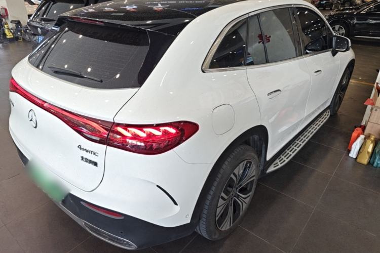 Used Mercedes-Benz EQE SUV 2024 500 4MATIC Luxury Edition Rear Right 45 Deg