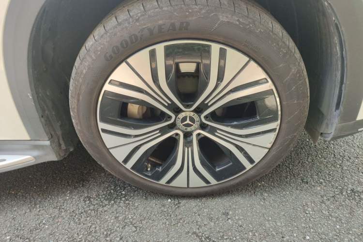 Used Mercedes-Benz EQE SUV 2024 350 4MATIC Luxury Edition Right Front Wheel Hub