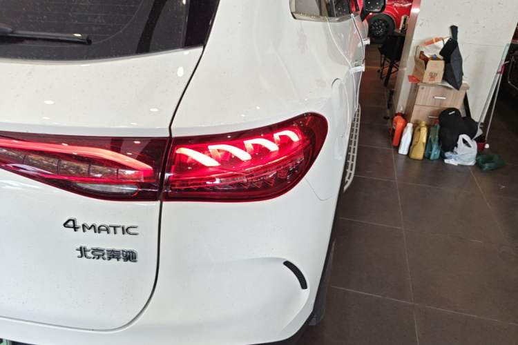 Used Mercedes-Benz EQE SUV 2024 500 4MATIC Luxury Edition Right Rear Taillight