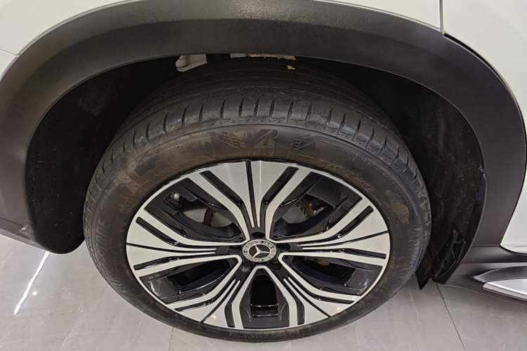 Used Mercedes-Benz EQE SUV 2024 500 4MATIC Luxury Edition Right Rear Wheel Hub