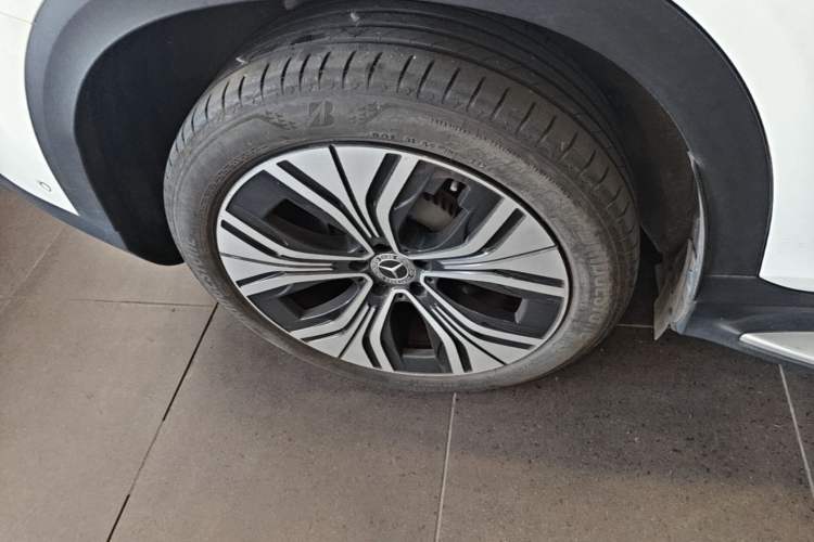 Used Mercedes-Benz EQE SUV 2024 500 4MATIC Luxury Edition Right Rear Wheel Hub