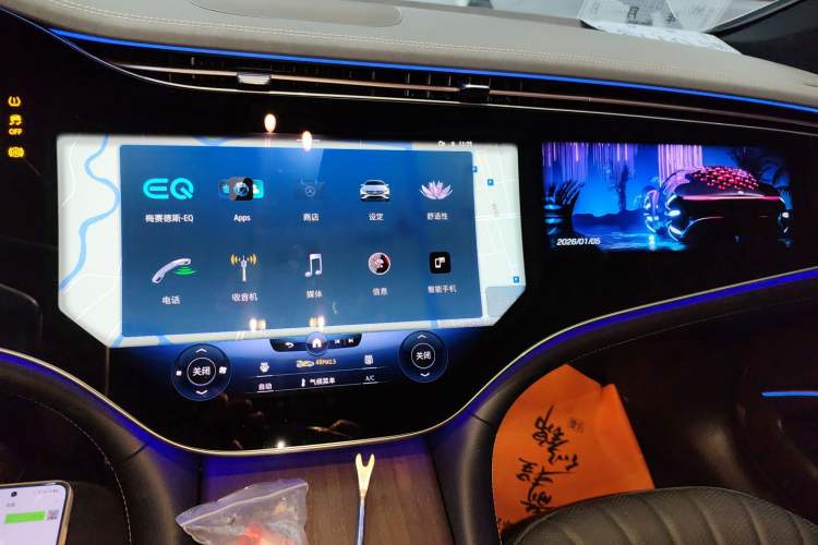 Used Mercedes-Benz EQS 2022 Updated Version 450+ Pioneer Edition Audio And AC Panel