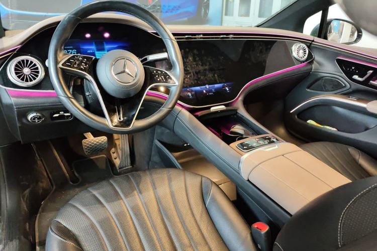 Used Mercedes-Benz EQS 2022 Updated Version 450+ Pioneer Edition Center Console