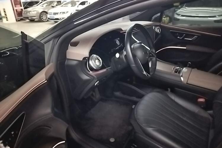 Used Mercedes-Benz EQS 2022 Updated Version 450+ Pioneer Edition Driver Seat