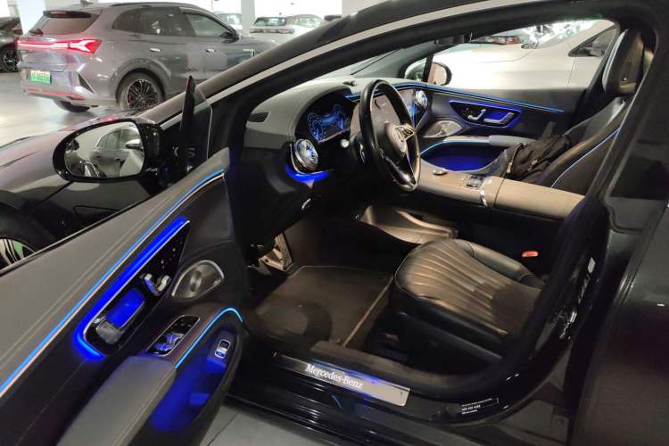 Used Mercedes-Benz EQS 2022 Updated Version 450+ Pioneer Edition Driver Seat