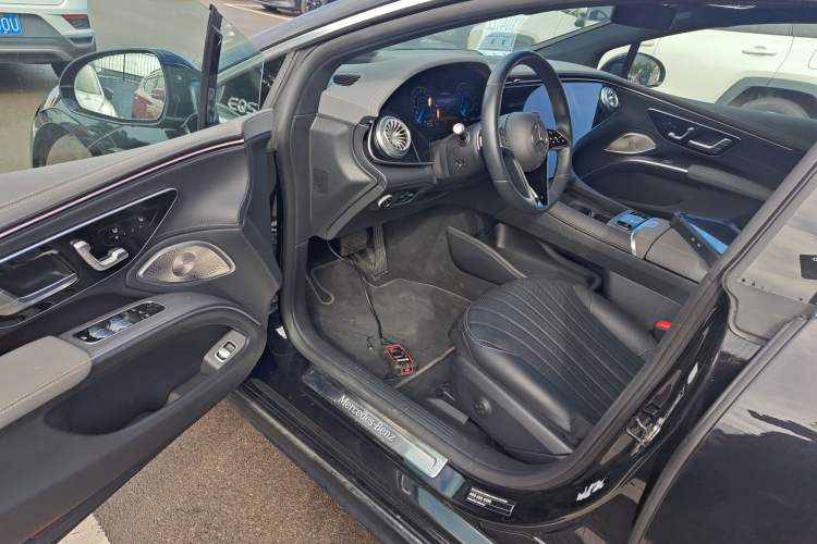 Used Mercedes-Benz EQS 2022 Updated Version 450+ Pioneer Edition Driver Seat