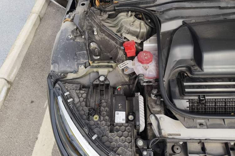 Used Mercedes-Benz EQS 2022 Updated Version 450+ Pioneer Edition Engine Bay Right