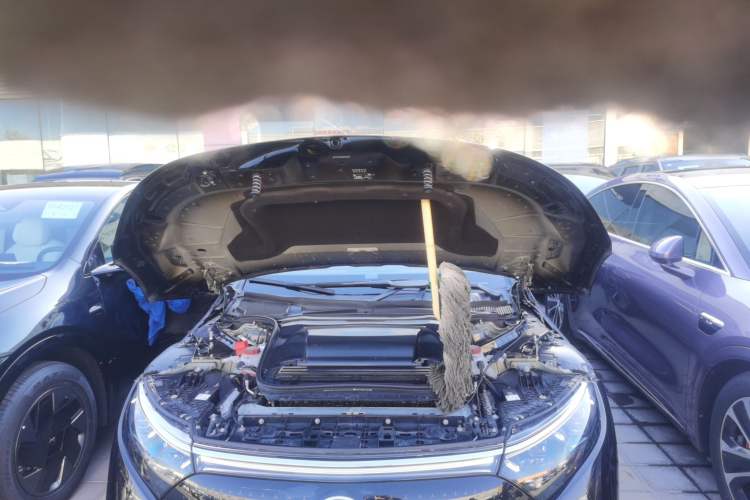 Used Mercedes-Benz EQS 2022 Updated Version 450+ Pioneer Edition Engine Bay