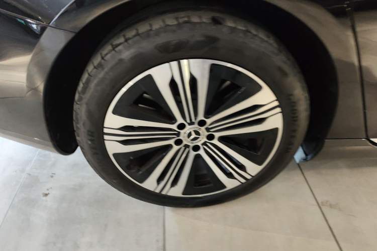Used Mercedes-Benz EQS 2022 Updated Version 450+ Pioneer Edition Exterior 8