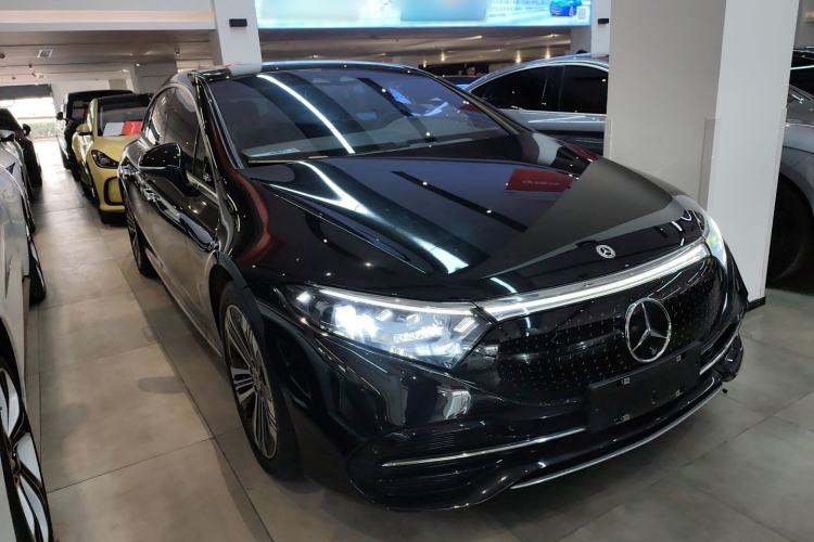 Used Mercedes-Benz EQS 2022 Updated Version 450+ Pioneer Edition Front Right 45 Deg