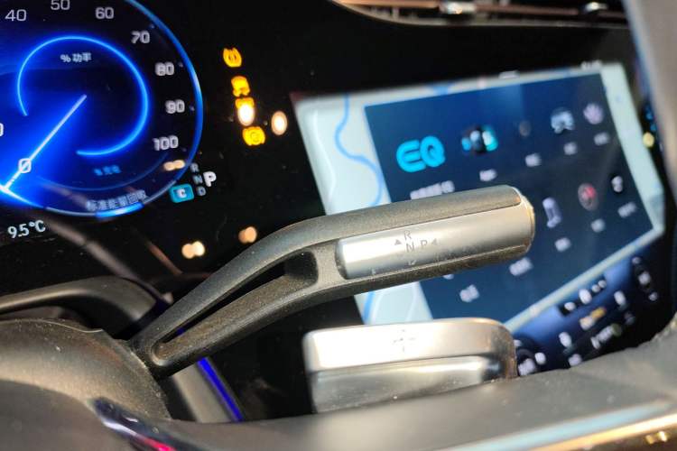 Used Mercedes-Benz EQS 2022 Updated Version 450+ Pioneer Edition Gear Lever