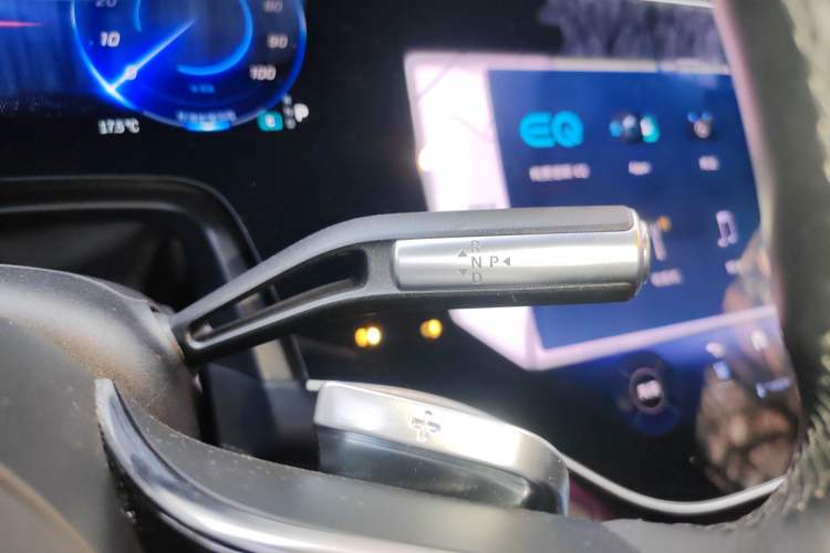 Used Mercedes-Benz EQS 2022 Updated Version 450+ Luxury Edition Gear Lever