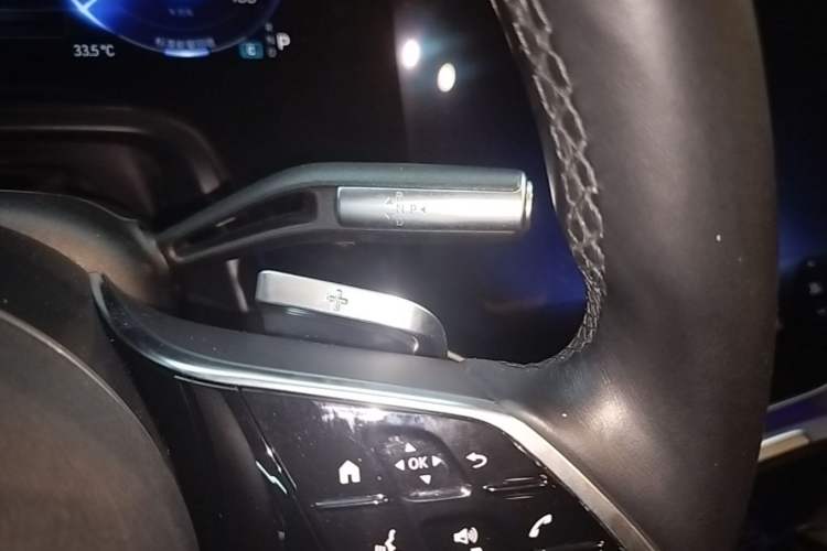 Used Mercedes-Benz EQS 2022 Updated Version 450+ Pioneer Edition Gear Lever