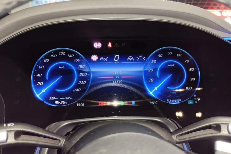 Used Mercedes-Benz EQS 2022 Updated Version 450+ Pioneer Edition Instrument Cluster