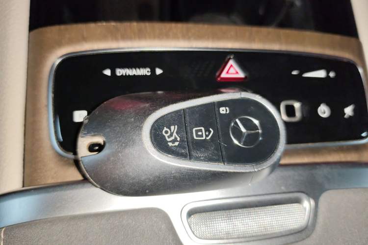 Used Mercedes-Benz EQS 2022 Updated Version 450+ Pioneer Edition Interior 1
