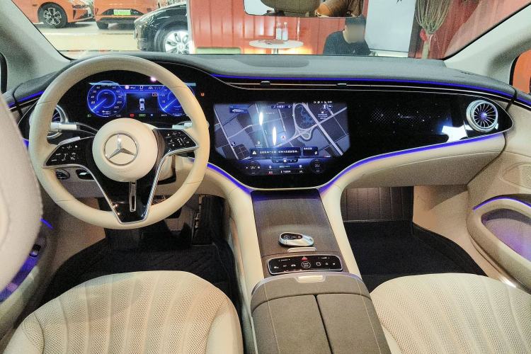 Used Mercedes-Benz EQS 2022 450+ Pioneer Edition Interior 2