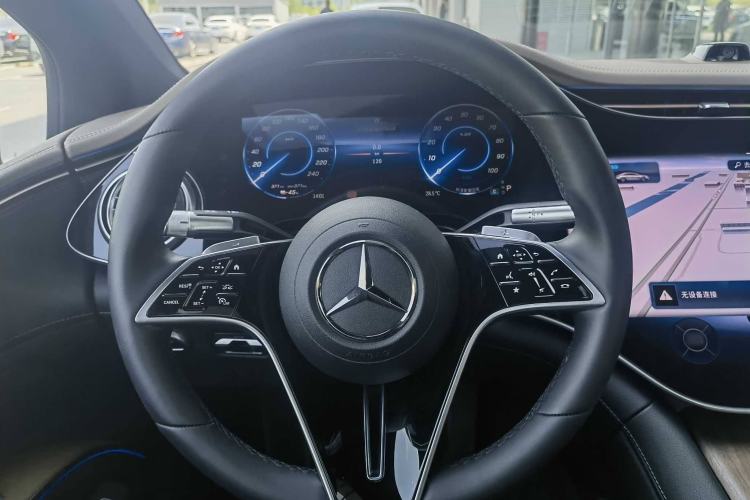 Used Mercedes-Benz EQS 2022 Updated Version 450+ Pioneer Edition Interior 2