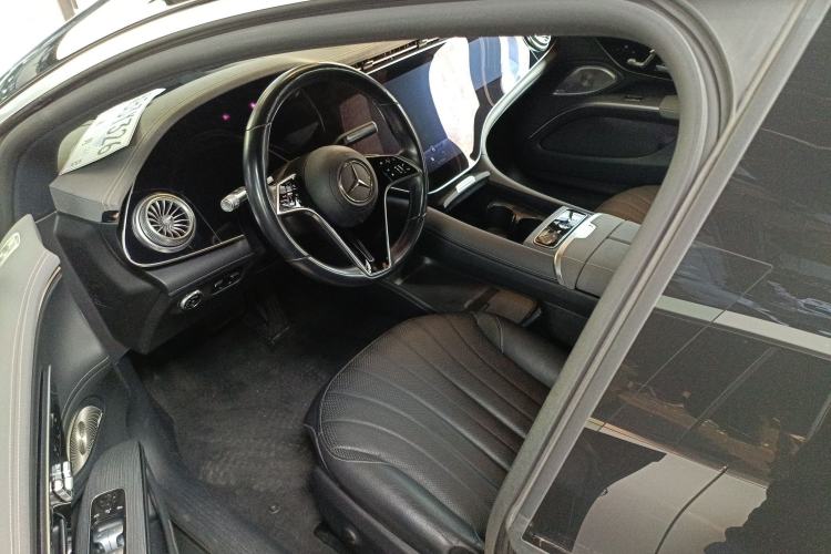 Used Mercedes-Benz EQS 2022 Updated Version 450+ Luxury Edition Interior 3