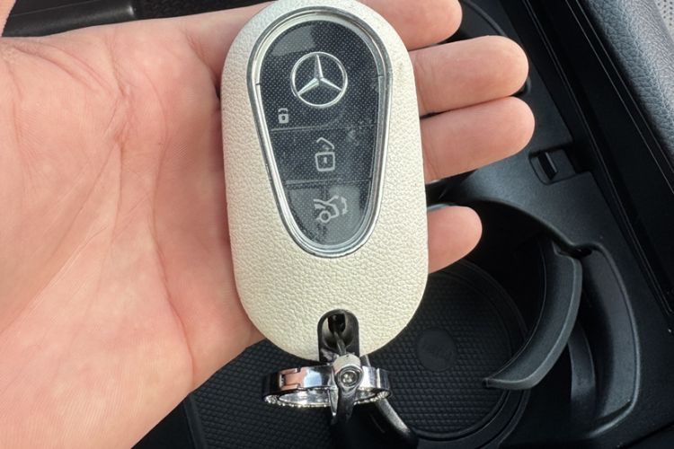 Used Mercedes-Benz EQS 2022 450+ Pioneer Edition Interior 7